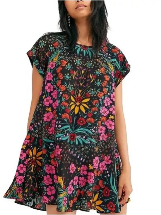 Free People Dresses & Skirts - FREE PEOPLE Strawberry Mini Dress